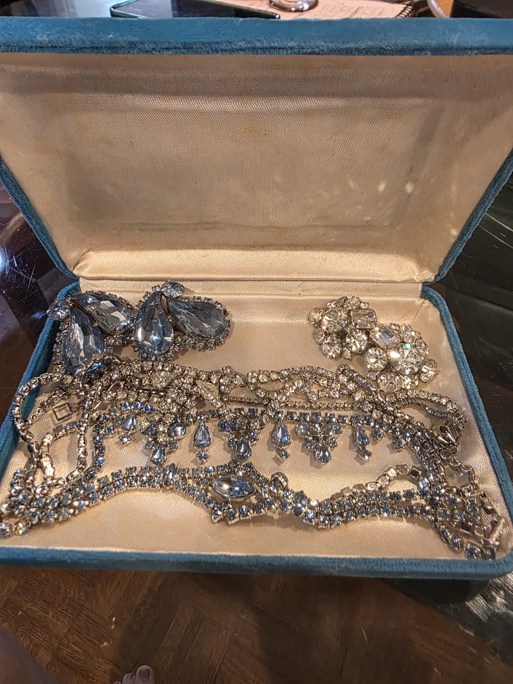 Weisner Of NY Vintage Jewelry Blue & Clear Crystal Silver 9 Pcs
